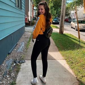 Meet your Posher, Chelsey